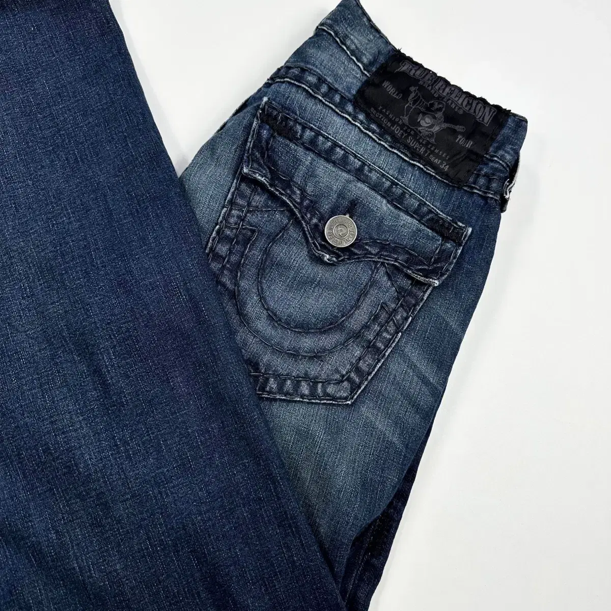 トゥルーレリジョンUSAストレートストレートデニムパンツ (32 インチ)